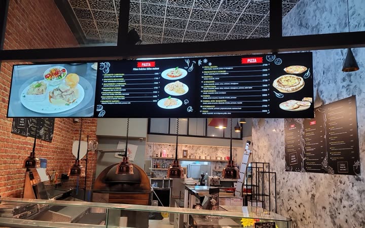 Le menu board de Bella Napoli, au Dumbéa Mall